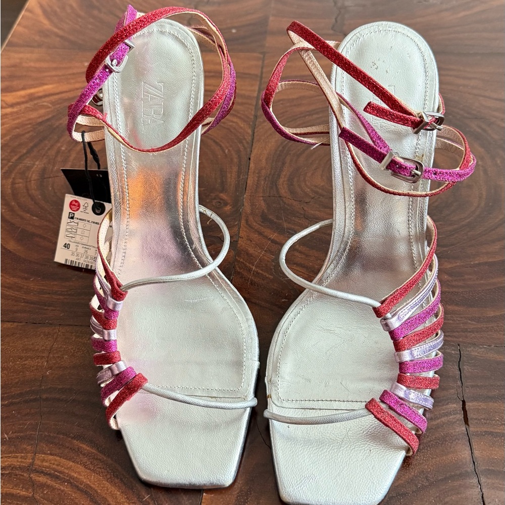 Zara Women's Silver and Pink Strappy Sandals
